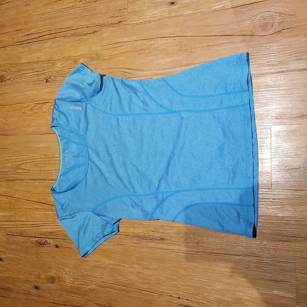 Reebok aqua shirt EUC sz s